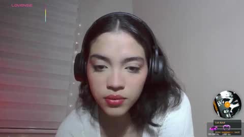 Snapshot of _curiouskitten_ chatting on 30, 11, 2025 sara again3 online show from 30, 11, 2025
