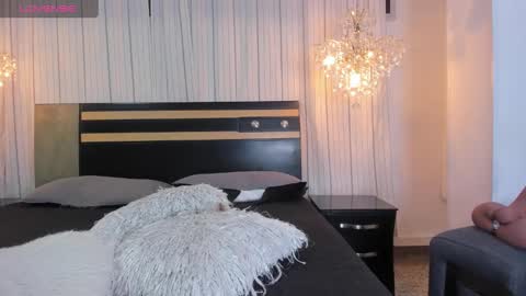 Dahiana Lincoln online show from 11, 1, 2025