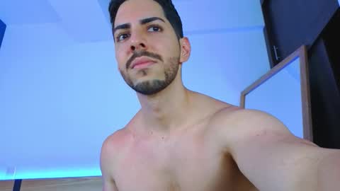 Snapshot of _davidwolf chatting on 5, 11, 2025 David online show from 5, 11, 2025