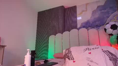 Snapshot of _diionne chatting on 17, 6, 2026 Dione online show from 17, 6, 2026