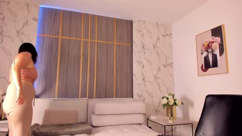 Abril online show from 12, 4, 2026