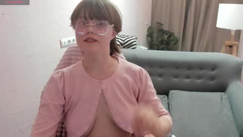 Luna    online show from 14, 4, 2026