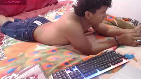 Snapshot of _duvan_123 chatting on 16, 12, 2025 _duvan_123 online show from 16, 12, 2025