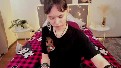 _emily__strike_ online show from 20, 5, 2026