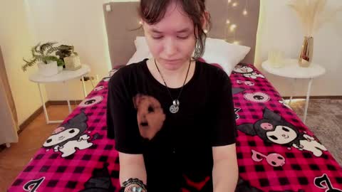 _emily__strike_ online show from 28, 5, 2026