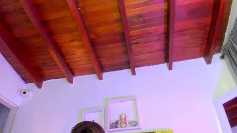 Isabella online show from 10, 1, 2025