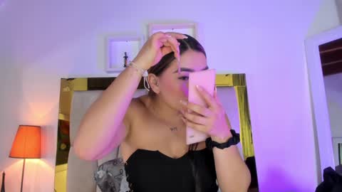 Isabella online show from 11, 1, 2025