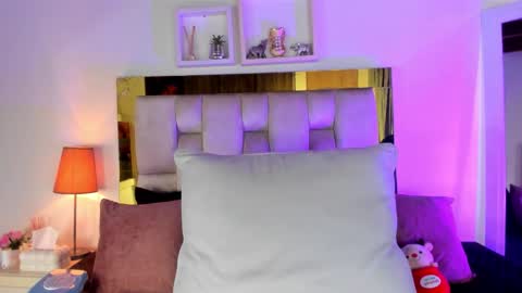 Isabella online show from 17, 12, 2025