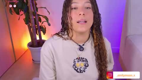Snapshot of _emilymoon_x chatting on 4, 3, 2026 Emi online show from 4, 3, 2026