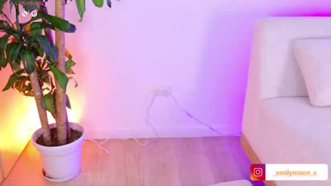 Emi online show from 4, 4, 2026