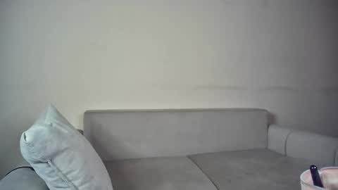 Emma Sugar online show from 5, 3, 2026