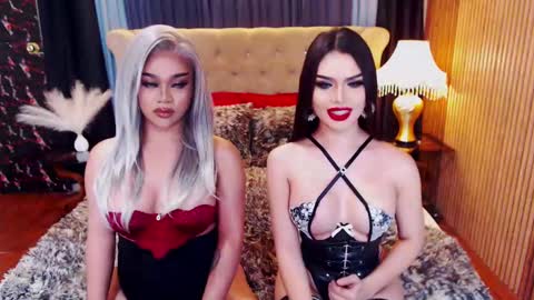 _empressvalerie_ online show from 10, 2, 2025