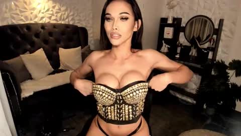 Snapshot of _enchantress_samira_ chatting on 12, 2, 2026 GODDESS SAMIRA online show from 12, 2, 2026