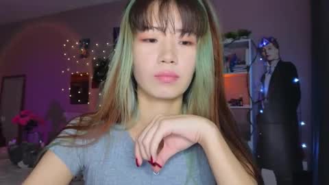 Snapshot of _eve____ chatting on 14, 11, 2025 EveEva online show from 14, 11, 2025