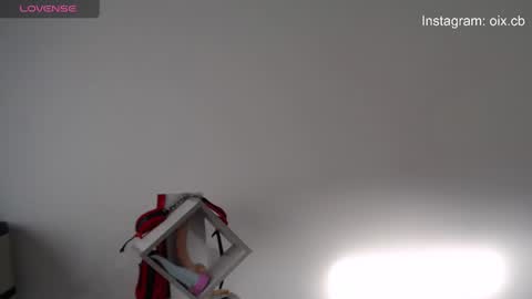 Snapshot of _exa_ chatting on 19, 12, 2024 Exa help me position myself with your thumb up thanks online show from 19, 12, 2024