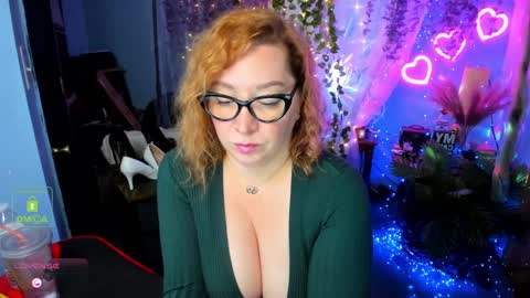 Snapshot of _fantastic_ellie_ chatting on 9, 3, 2025 Wow mommy online show from 9, 3, 2025