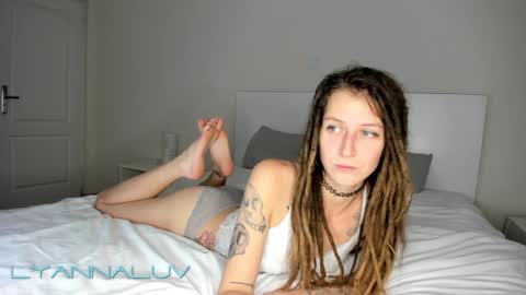 Snapshot of _fuckinparadise chatting on 10, 1, 2025 Lyanna and Derek online show from 10, 1, 2025