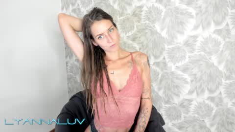 Snapshot of _fuckinparadise chatting on 1, 2, 2025 Lyanna and Derek online show from 1, 2, 2025