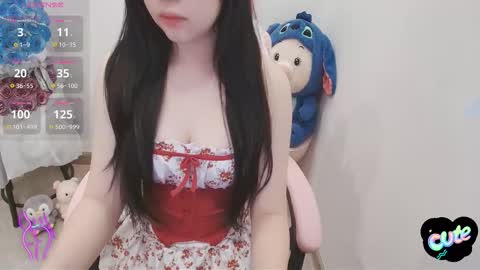 Snapshot of _girlcute_ chatting on 16, 10, 2025 Anna online show from 16, 10, 2025