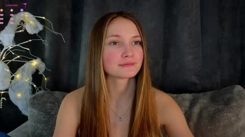 Snapshot of _green_green_ chatting on 9, 1, 2025 Milly online show from 9, 1, 2025