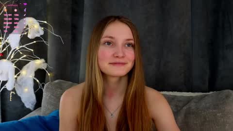 Snapshot of _green_green_ chatting on 14, 1, 2025 Milly online show from 14, 1, 2025