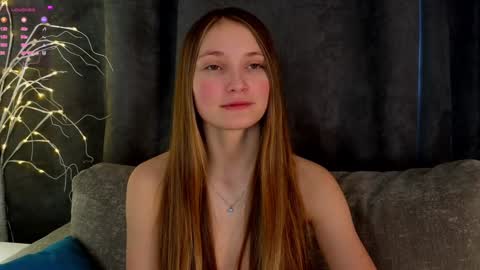 Snapshot of _green_green_ chatting on 27, 1, 2025 Milly online show from 27, 1, 2025