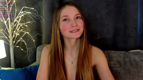 Snapshot of _green_green_ chatting on 31, 1, 2025 Milly online show from 31, 1, 2025