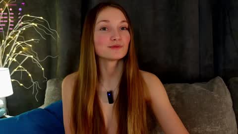 Snapshot of _green_green_ chatting on 7, 2, 2025 Milly online show from 7, 2, 2025