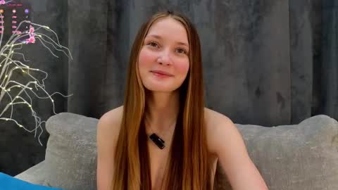 Snapshot of _green_green_ chatting on 19, 2, 2025 Milly online show from 19, 2, 2025