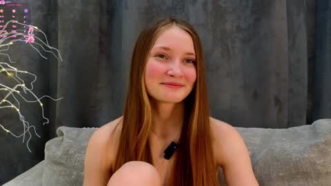 Snapshot of _green_green_ chatting on 19, 2, 2025 Milly online show from 19, 2, 2025