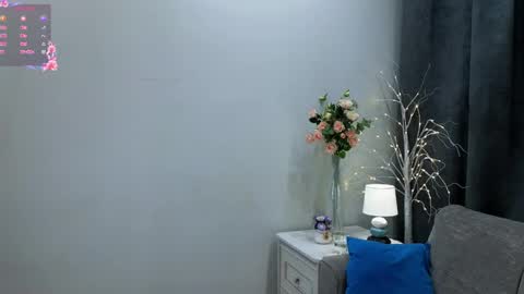 Snapshot of _green_green_ chatting on 24, 2, 2025 Milly online show from 24, 2, 2025