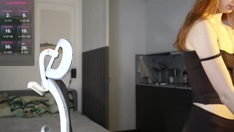 Snapshot of _guesswhat_ chatting on 17, 11, 2025 Katarina online show from 17, 11, 2025