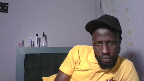 Snapshot of _hairlyboy chatting on 14, 12, 2025 _hairlyboy online show from 14, 12, 2025