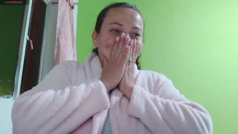 Honey online show from 6, 6, 2026