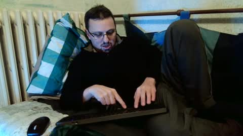 Snapshot of _horny___boy_ chatting on 4, 12, 2024 Manuel online show from 4, 12, 2024