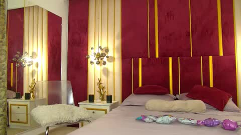 Snapshot of _hot_neighbour chatting on 23, 10, 2025 _hot_neighbour online show from 23, 10, 2025