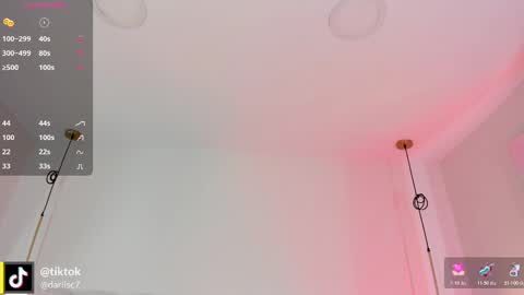 Darlis  online show from 8, 11, 2025