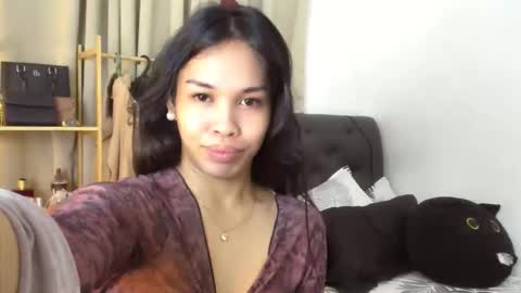 yanie online show from 18, 5, 2026