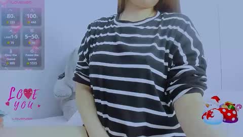 Snapshot of _joly_ chatting on 18, 12, 2025 Joly online show from 18, 12, 2025