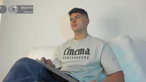 Snapshot of _juanes__ chatting on 2, 12, 2024 _juanes__ online show from 2, 12, 2024