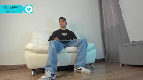 Snapshot of _juanes__ chatting on 30, 12, 2024 _juanes__ online show from 30, 12, 2024