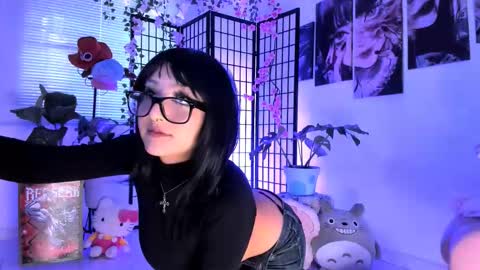 Snapshot of _julyana_ chatting on 3, 11, 2025 JULIANA online show from 3, 11, 2025