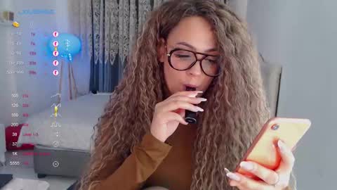 _just_a_queen_3 online show from 18, 11, 2025