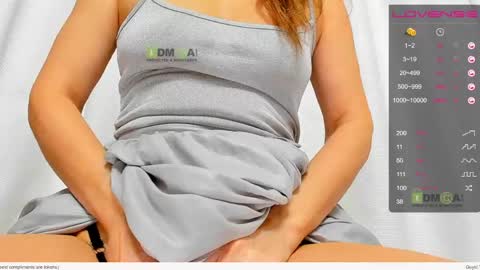 _justcallme_ online show from 9, 4, 2026