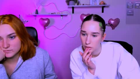 _kellykitten_ online show from 11, 2, 2026