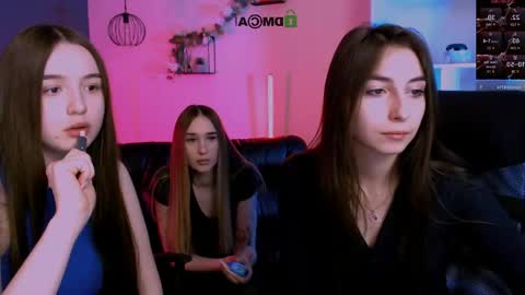 _kellykitten_ online show from 23, 3, 2026