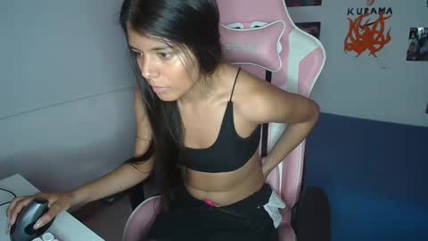 Snapshot of _kendall_jones chatting on 27, 1, 2025 _kendall_jones online show from 27, 1, 2025