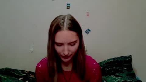 _kikiclark_ online show from 21, 10, 2025