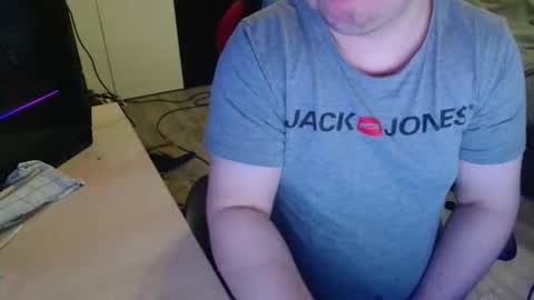 Snapshot of _kitsu_ chatting on 30, 11, 2025 _kitsu_ online show from 30, 11, 2025