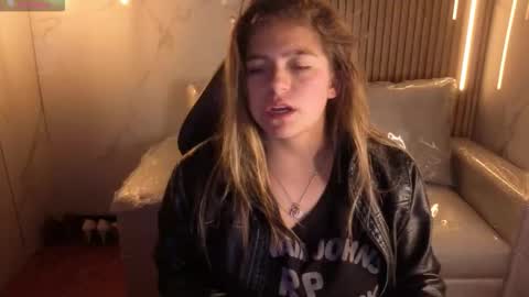 _kitten_1 online show from 8, 1, 2026